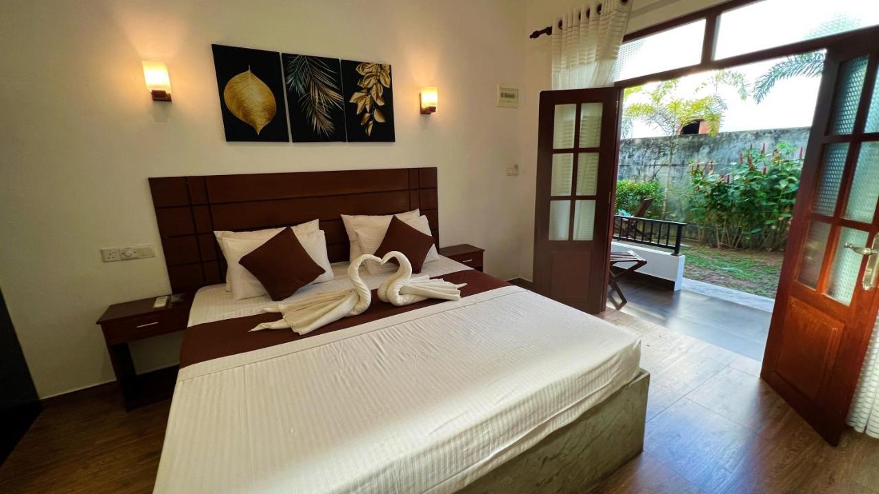 Sea Pink Residence Bentota Dış mekan fotoğraf